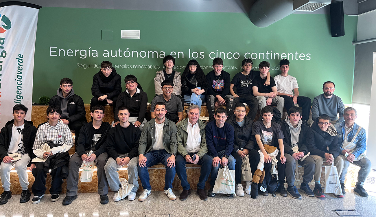 Ciudadenergía acerca el almacenamiento energético al alumnado de FP de Salesianos Carabanchel en una visita a Master Battery