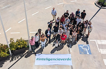 El alumnado de 4º de ESO y 1º de Bachillerato del IES Miguel Hernández visitan Ciudadenergía y Master Battery