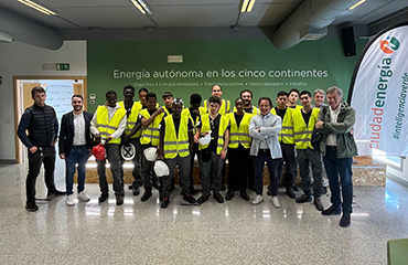 Estudiantes del Curso de Operaciones Básicas en Montaje y Mantenimiento de Instalaciones Solares Fotovoltaicas, ONG CESAL