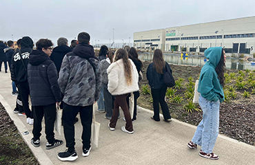 El alumnado del EPAL Konitsas (Grecia) visita Ciudadenergía y Master Battery