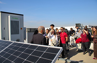 La jornada finalizó en la cubierta solar del edificio corporativo